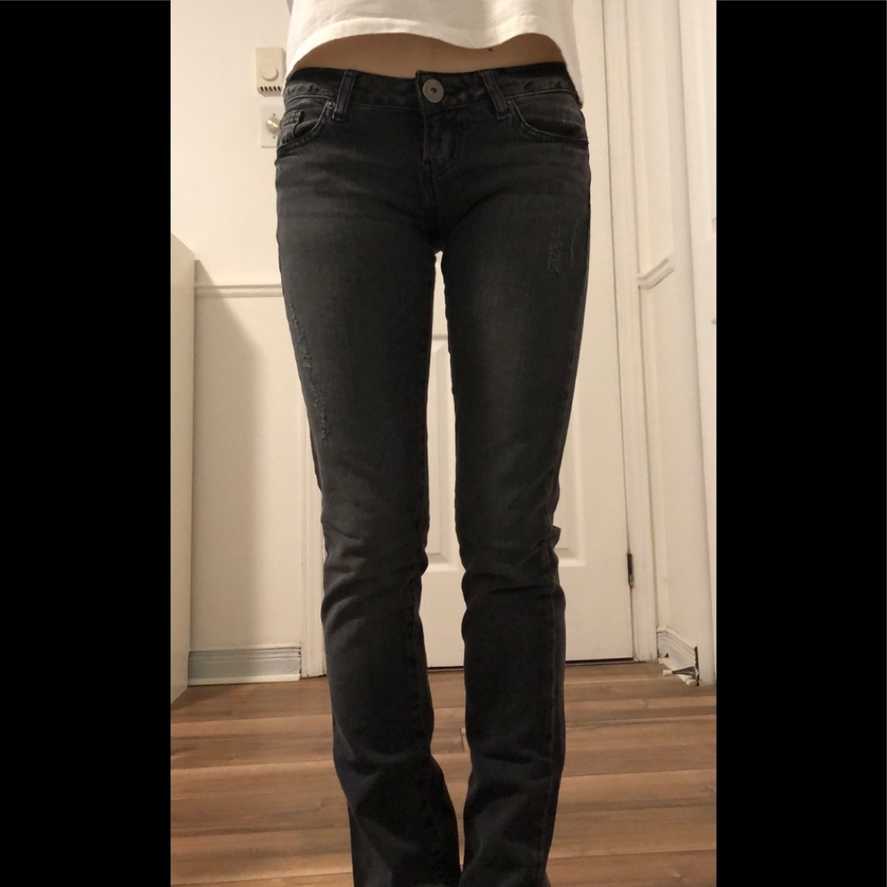 MUST HAVE Guess Jeans!